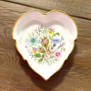 Wild Tudor Ansley English Fine Bone China Heart Shaped Dish Trinkets Bowl